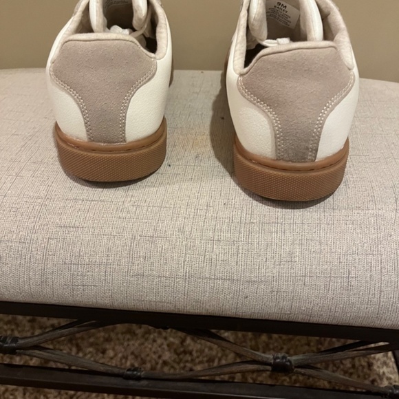 BAILEY sneakers by “Sincerly Jules” white beige shoes NWT Size 9 - Picture 5 of 6